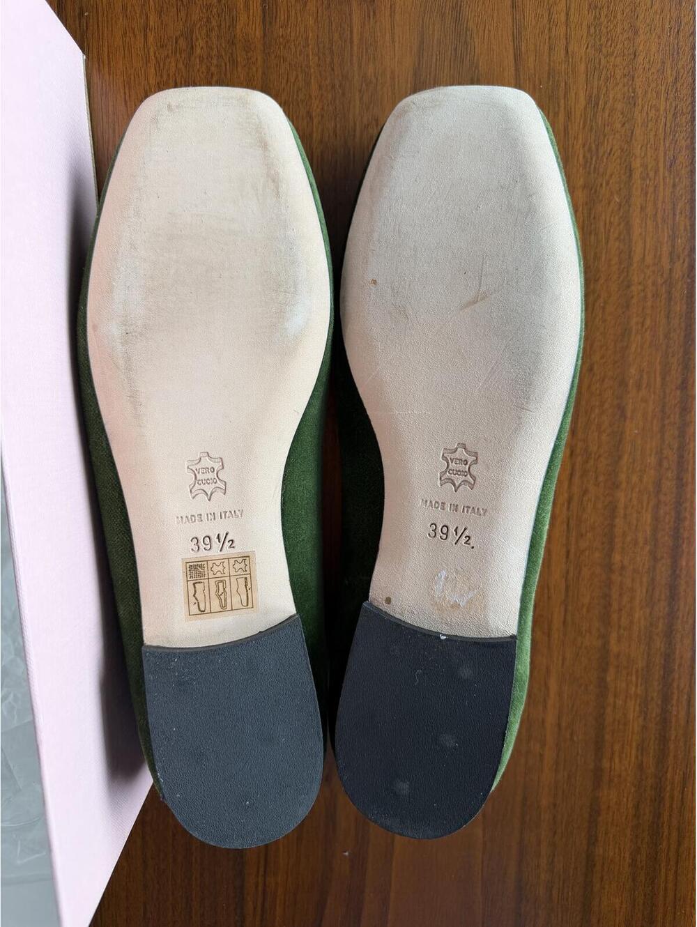 Ann Mashburn Women's Green Velvet Ballet Flats - Size 39.5 - Picture 3 of 5